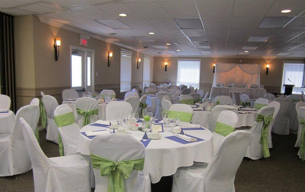 Red Pine Inn & Conference Centre Alliston Extérieur photo