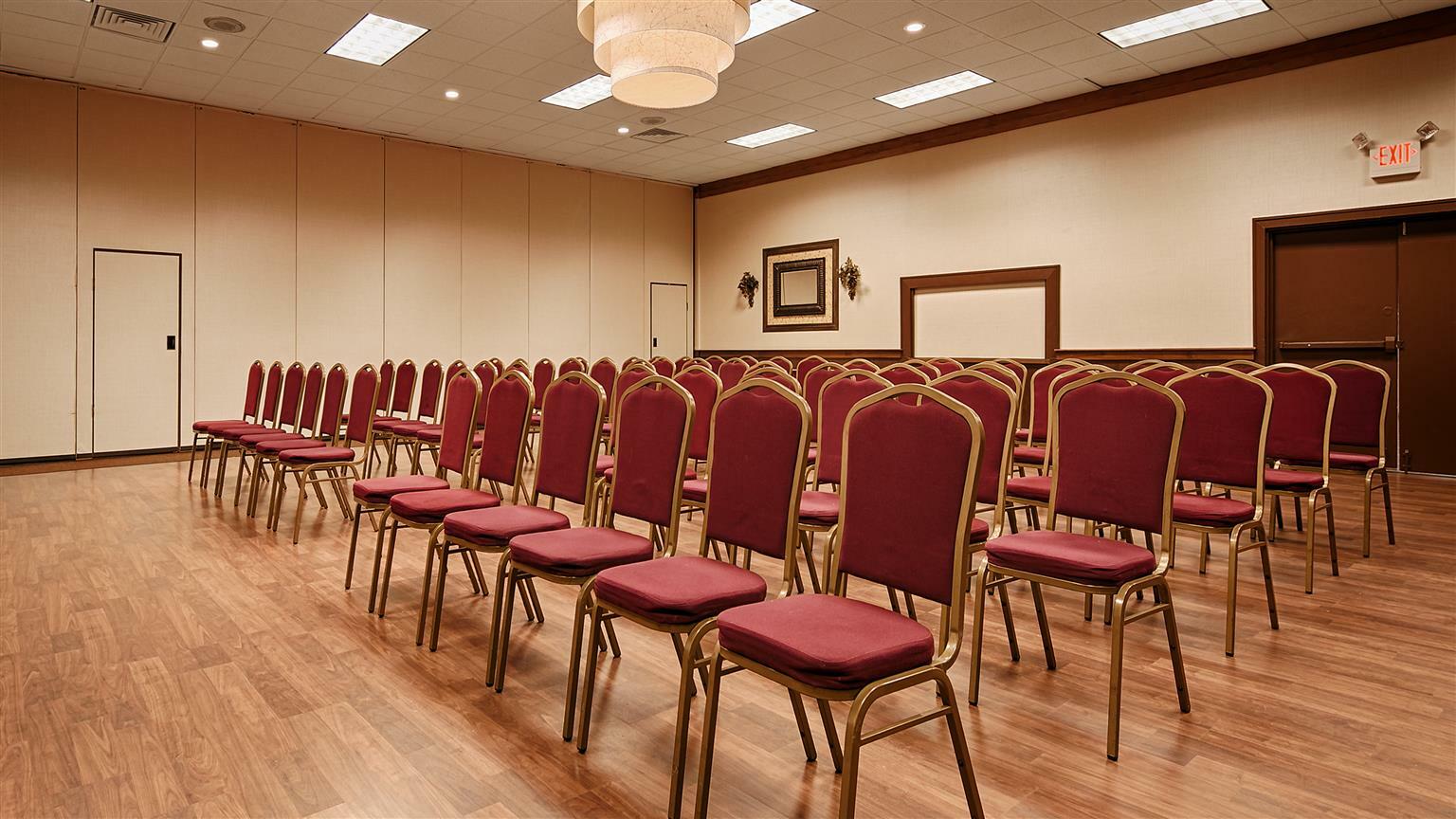 Red Pine Inn & Conference Centre Alliston Extérieur photo