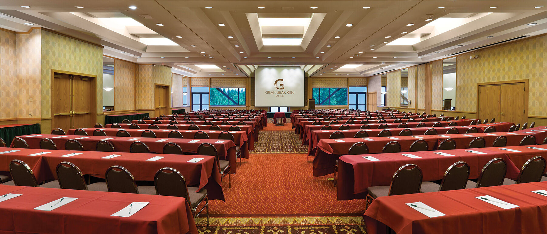 Red Pine Inn & Conference Centre Alliston Extérieur photo